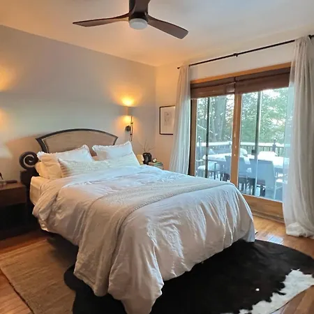 Catskills Cabin: Hot Tub, Firepit, Wfh, Ski, Games